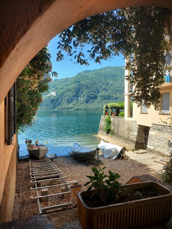 Our Happy Place - Casa Vacanze Per Il Viaggiatore Slow マンデッロ・デル・ラーリオ エクステリア 写真
